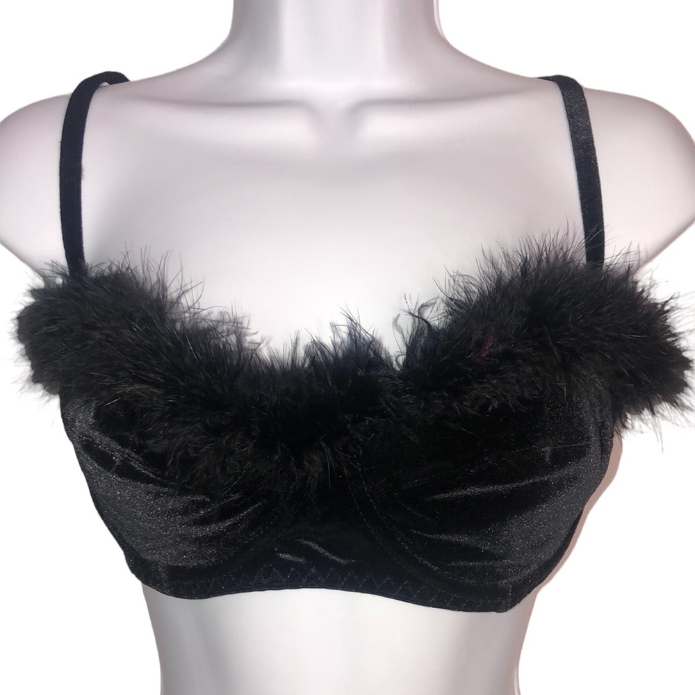 Feathered bra